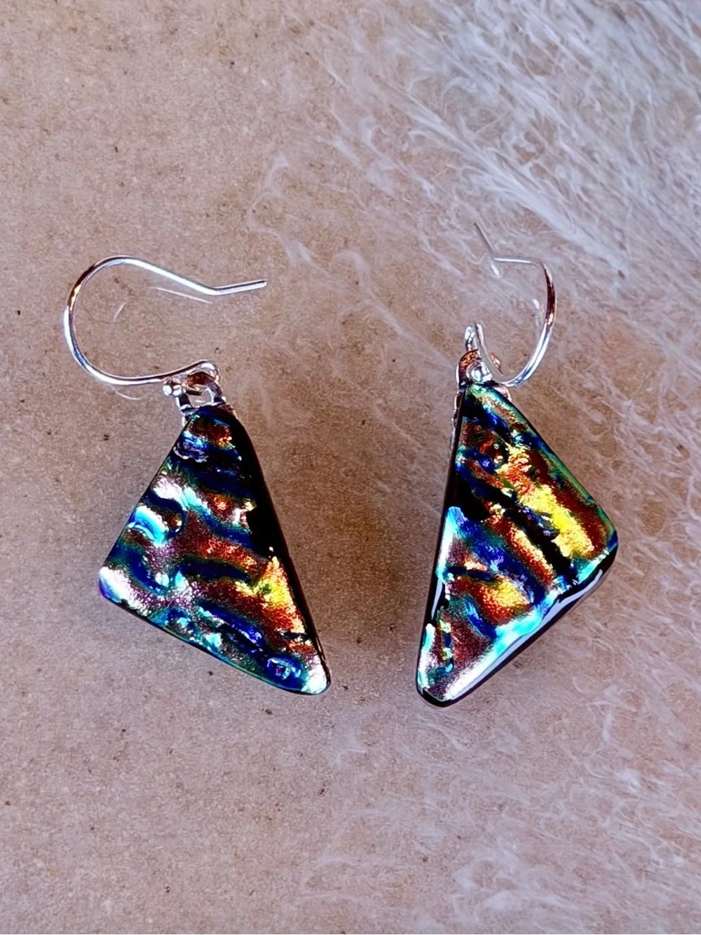 Bonnie’s Bling One of a Kind Fused Glass Jewelry and Accessories to Wear.